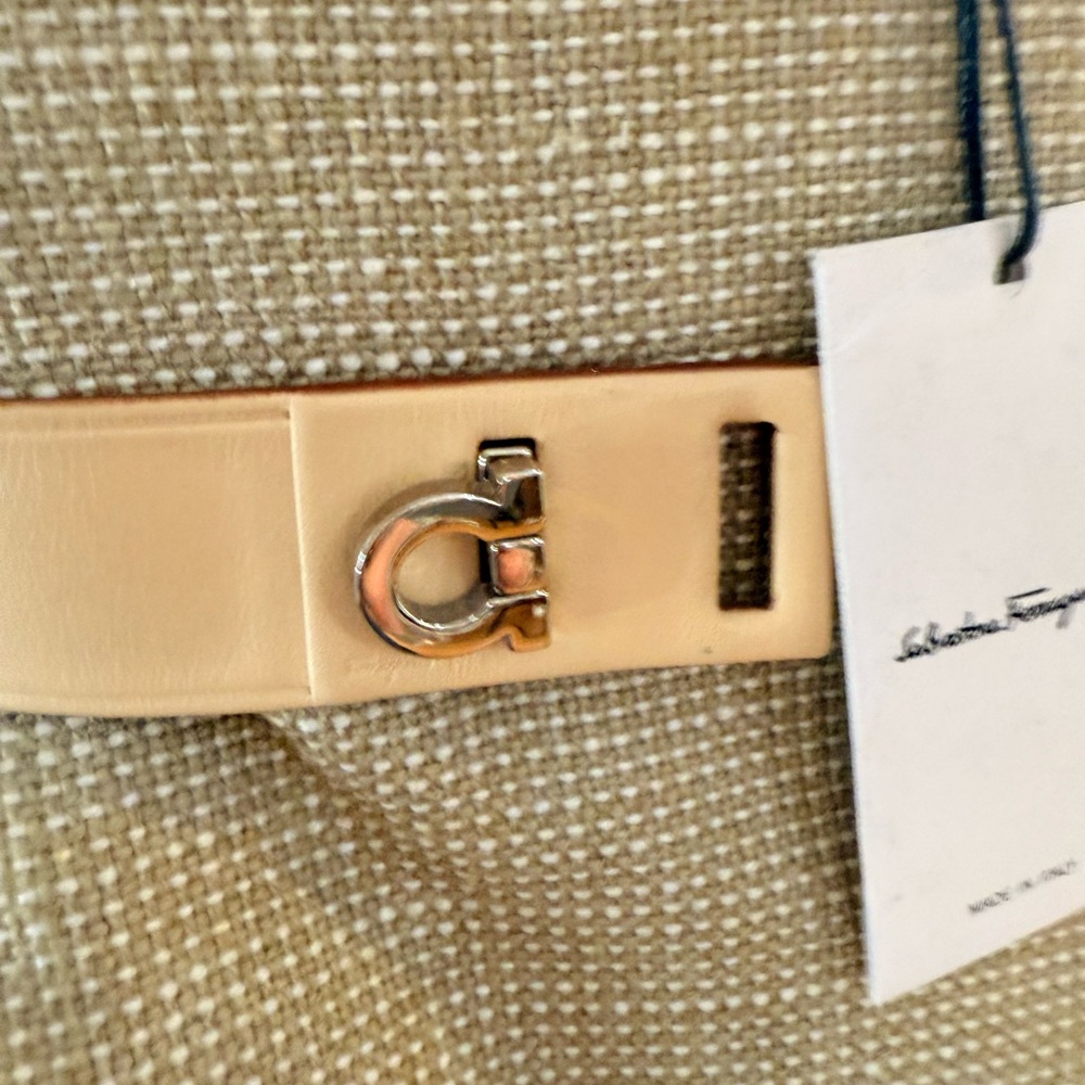 NWT salvatore ferragamo tote. - Picture 11 of 15